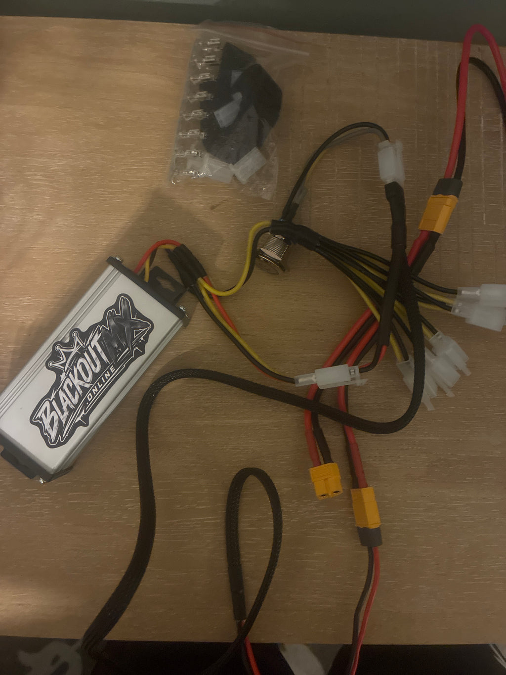 Blackout MX 12V DC-DC Voltage Converter